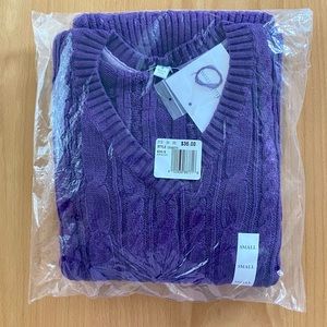 Crofts & Barrow purple V neck long sleeve sweater